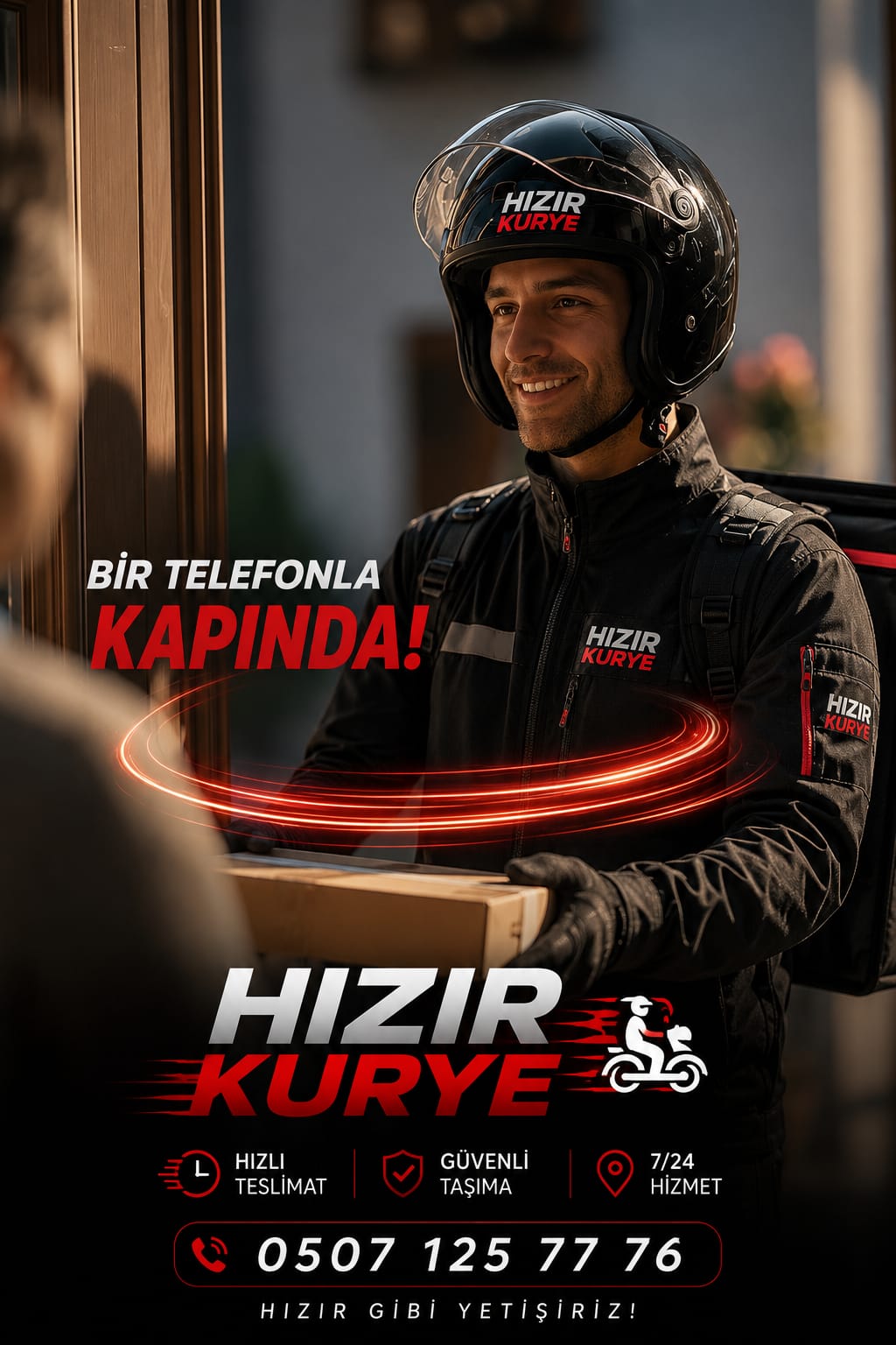 Hızır Kurye kuryesi kapıda paket teslim ediyor